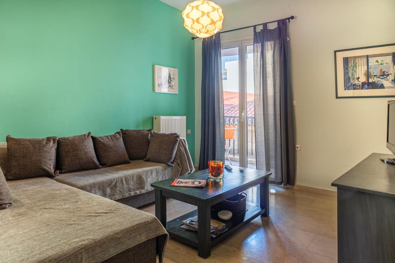 Erika'S Oasis - Stylish Gem Inthe Heart Of History Apartment Kalamata Exterior photo